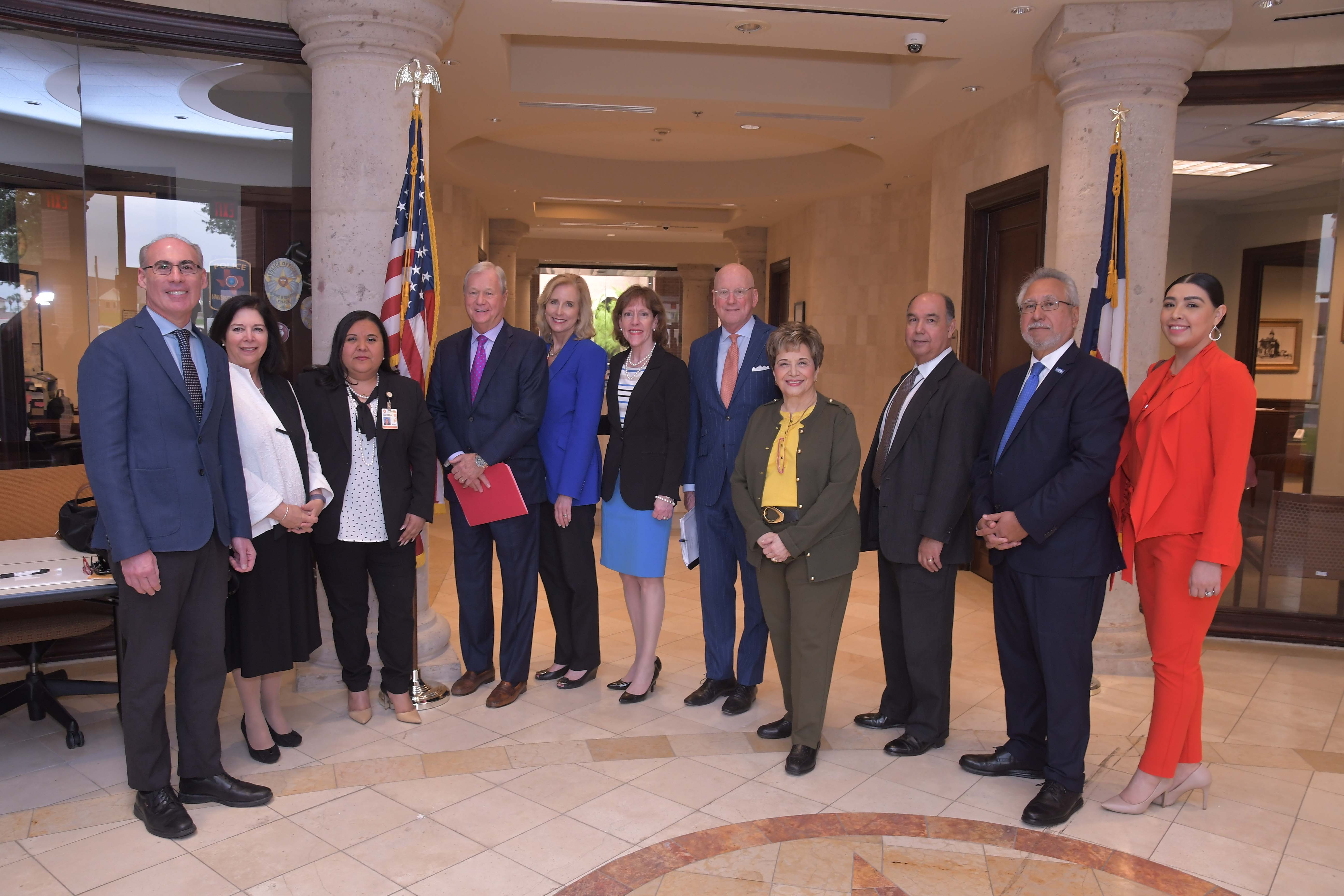 Peter Loomer, Eileen Breslin, Lourdes Castaneda, Mike Black, Mary DeLay, Amy Shaw Thomas, William Henrich, Gladys Keene, Armando Diaz, Hector Gonzalez and Erika Martinez